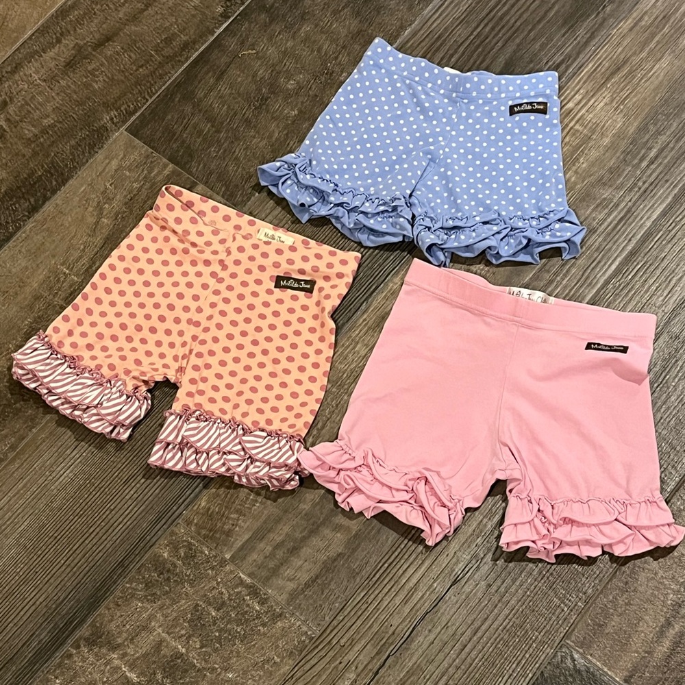3 pair Sz 6 Matilda Jane shorts